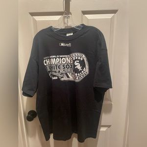 Authentic Official Parade White Sox Champions Tee